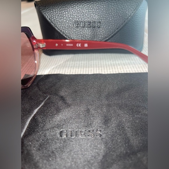 GUESS Women's Sunglasses NWOT - Picture 5 of 7